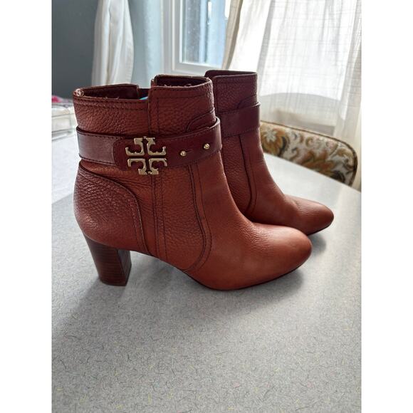 Pre-Loved Tory Burch Elina Logo Ankle Booties Size 8 - Picture 1 of 9